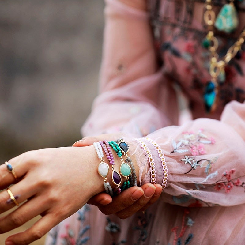 Glistening Moonstone Teardrop Bracelet - Luulink